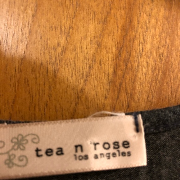 TEA N ROSE DEER TOP SHEER BACK XL NWOT - Picture 3 of 3